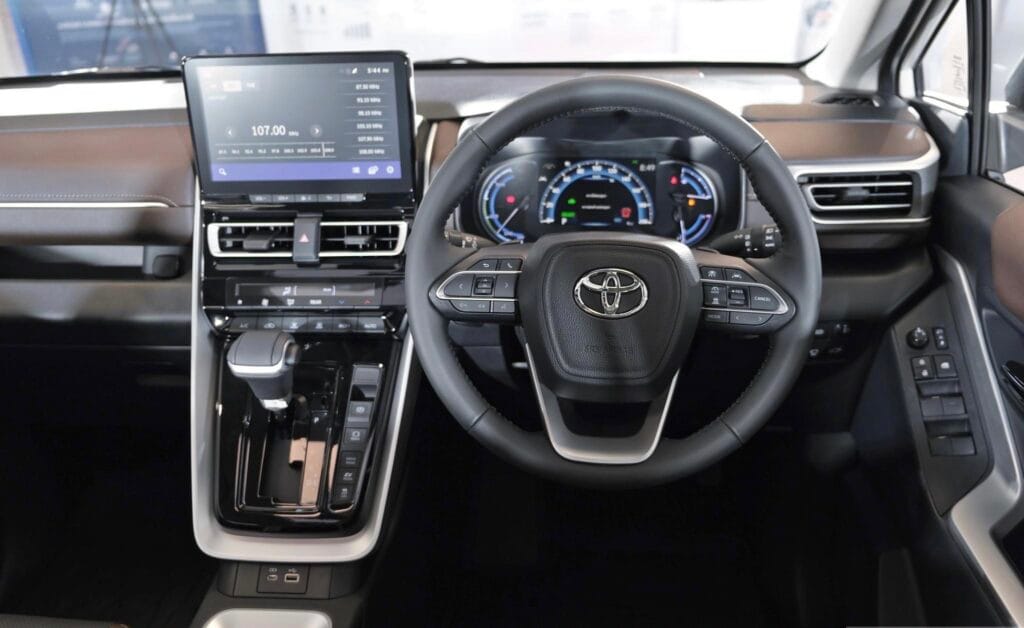 พวงมาลัยinnova