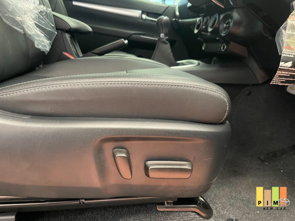 toyota revo smart cab4x4 รุ่นmid เบาะปรับไฟฟ้า